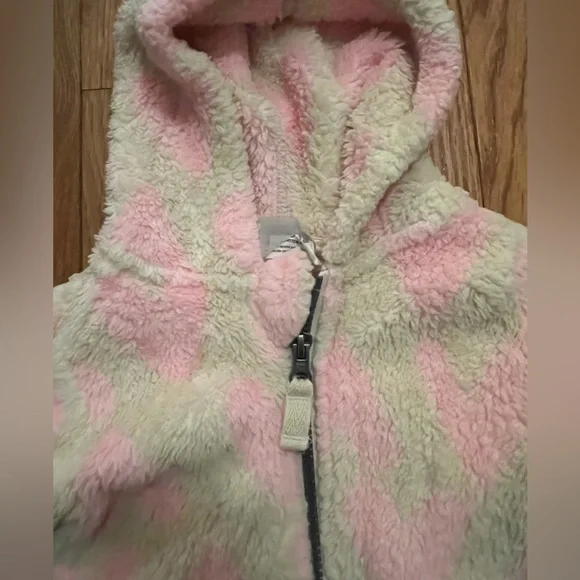 ❤️ 3/$25 Hanna Andersson Baby Girl Pink Heart Fleece Jacket |0-3M - Picture 2 of 3